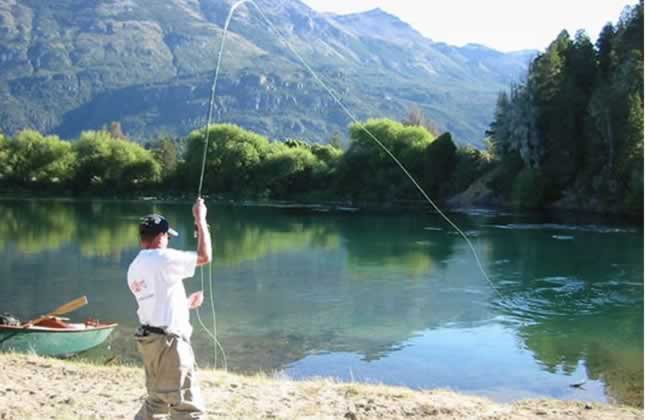 lago-epuyen-pesca-deportiva-www.lugaresparavisitar.com.ar